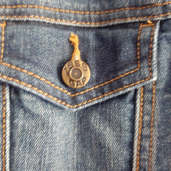 Gap Jean Jacket - Picture 4 of 6